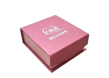 Porcellana Imballaggio magnetico di carta su ordinazione dell&#039;orecchino del cartone del contenitore di regalo del cappuccio dei gioielli fabbrica