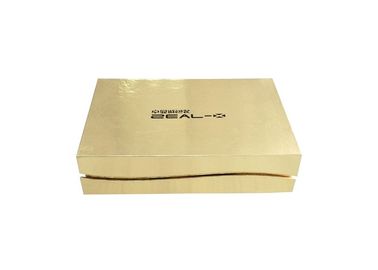 Porcellana Imballaggio lucido di estensione dei capelli della carta dell&#039;oro del contenitore a forma di magnetico di libro del cartone fabbrica