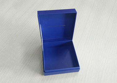 Porcellana La laminazione lucida del cartone dell&#039;orologio del contenitore a forma di blu di libro inscatola il peso leggero fabbrica