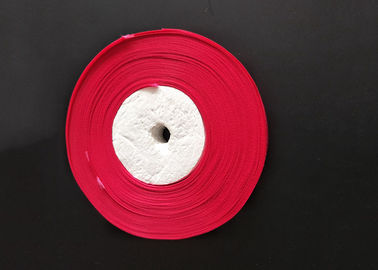 Porcellana Nastro rosso Rolls, bene durevole in serie ricamato del raso dell&#039;elastam del poliestere del nastro del raso fabbrica